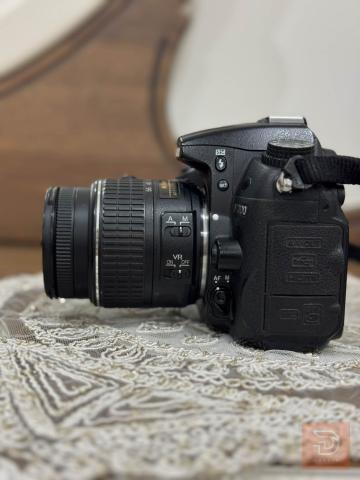 كاميرا نيكون D7000 مع عدسة 18-55 مستعمل للبيع في بغداد