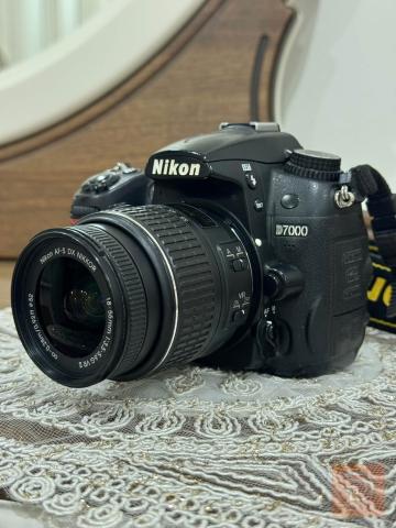 كاميرا نيكون D7000 مع عدسة 18-55 مستعمل للبيع في بغداد