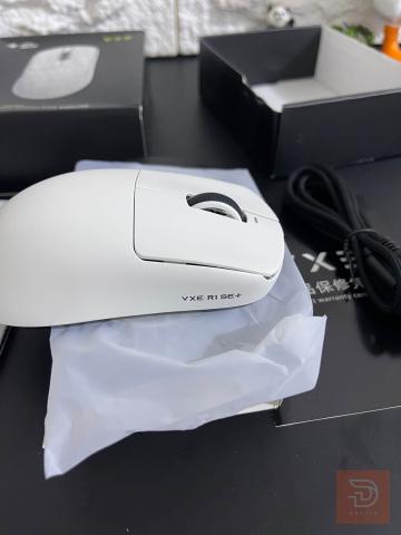 ماوس VXE R1 SE جديد للبيع في بغداد