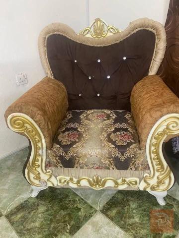 ١٠ مقاعد في بغداد العطيفيه مستعمل للبيع