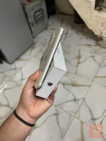 iPhone 11 ابيض للبيع في بغداد