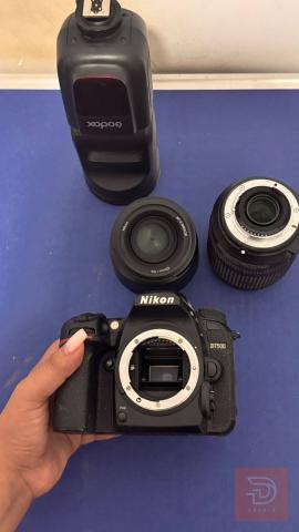 Nikon D7500 بكج تصوير مستعمل للبيع في بغداد