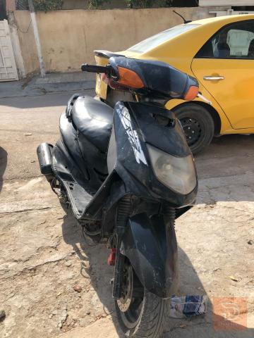 دراجة سكنس نثية كوم حديد مستعمل للبيع في بغداد