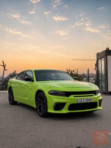 جارجر sxt لون تفاحي مستعمل للبيع في ذي قار