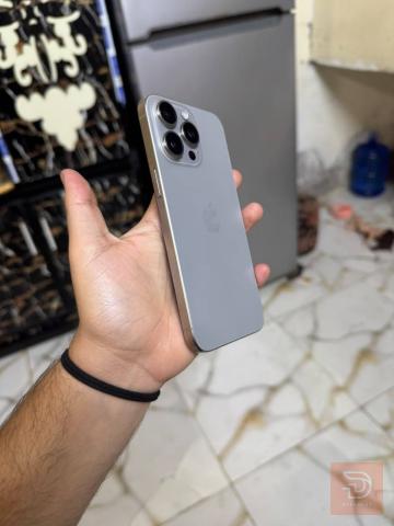 iPhone 15 Pro Max 256GB تيتانيوم طبيعي للبيع في بغداد