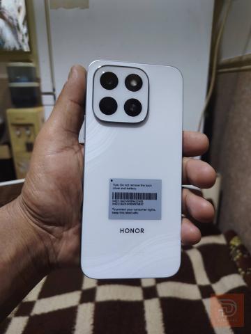 هونر x6c لون ابيض نظيف مستعمل للبيع في بغداد