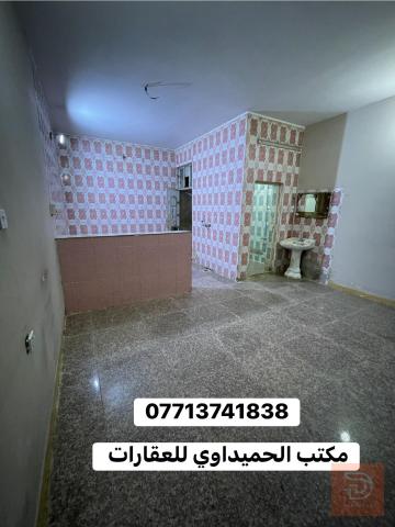 بيت في بغداد شارع الاسواق الضباط 80متر للايجار