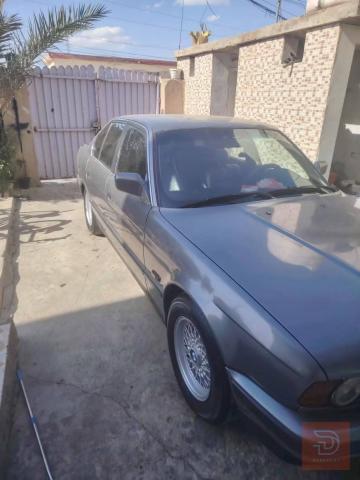 بي ام 525 1988 للبيع في نينوى