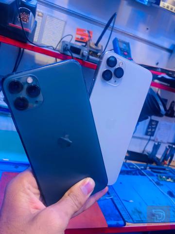 iPhone 11 Pro Max الزيتوني، الابيض للبيع في بغداد