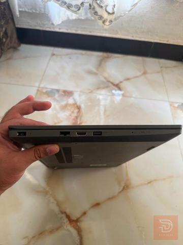 لابتوب لينوفو 15.6 للبيع في بغداد