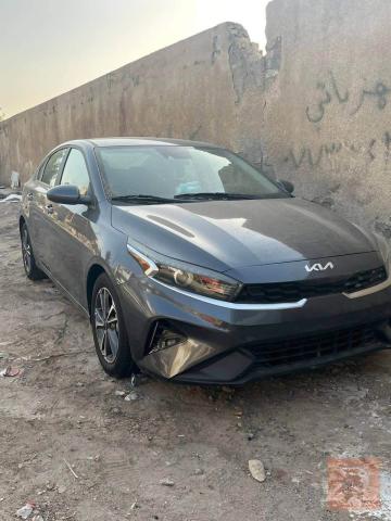 المركبات كيا فورتي ٢٠٢٤ للبيع في بغداد