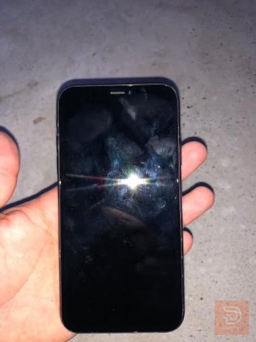 ايفون XR اسود جديد