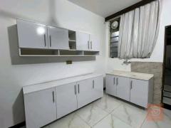 كاونتر خشب MDF ارضي وملحق للبيع في بغداد