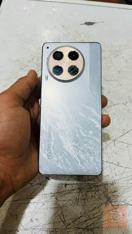 تكنو CAMON 30 ذاكرة 256 غيغا مستعمل للبيع في نينوى