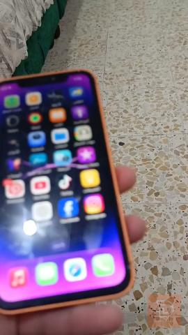 ايفون 11 برو ماكس مستعمل للبيع في نينوى
