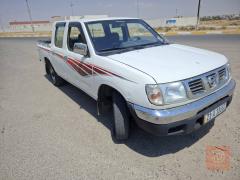 نيسان بيكب دبل قمارة موديل 2002 للبيع في كركوك