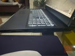 MSI WE76 Workstation مستعمل للبيع في بغداد
