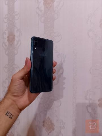 Galaxy A20 مستعمل للبيع في بغداد