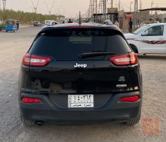 جيب شيروكي 2018 وارد امريكي للبيع في البصرة