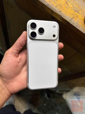 apple 17 Pro Max 95% للبيع في بابل