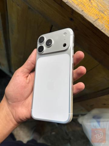 apple 17 Pro Max 95% للبيع في بابل