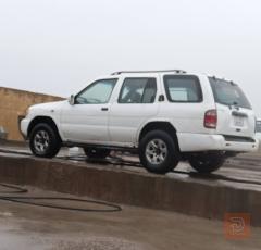نيسان بافندر موديل 2000 للبيع في كربلاء المقدسة
