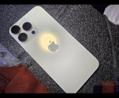iPhone 14 Pro Max ذهبي للبيع في بغداد