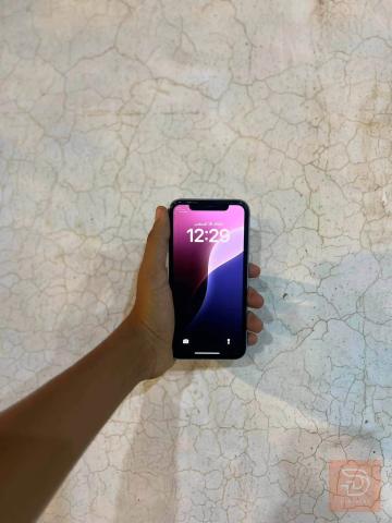 أيفون XR لون سمائي 128 غيغا للبيع في النجف الأشرف