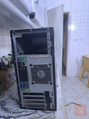 كيس ديل مع معالج i5 ومكونات داخلية مستعمل للبيع في نينوى