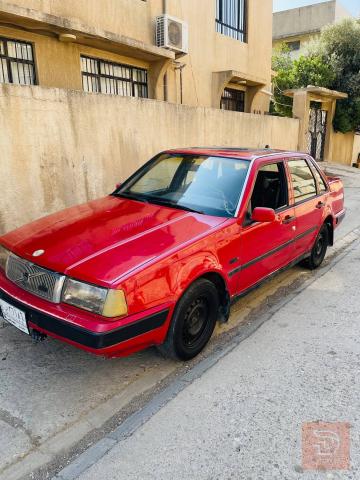 سيارة فولفو 460 موديل 91 للبيع في نينوى