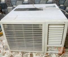 تدفئه تبريد 2طن بلادي مستعمل للبيع في بغداد