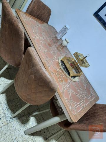 ميز طعام 6 كراسي مستعمل للبيع في بغداد