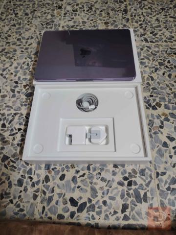 MacBook Air M2 بحالة الوكالة جديد للبيع في بغداد
