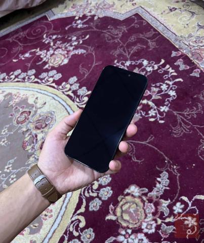 ايفون 16 بلص اسود مستعمل للبيع في النجف الأشرف