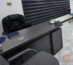 ميز مكتب وكرسي جدد جديد للبيع في واسط