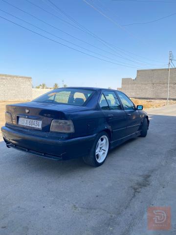 المركبات BMW E36 محرك 25 مستعمل للبيع في الأنبار