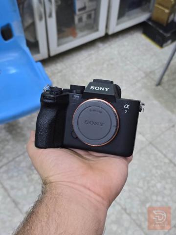سوني a74 مع عدسة 70-200 جي ماستر 2 مستعمل للبيع في بابل