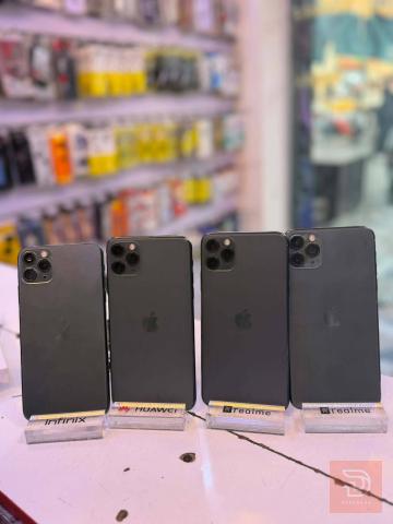 ابل iPhone 11 Pro Max ذاكرة 256GB مستعمل للبيع في بغداد