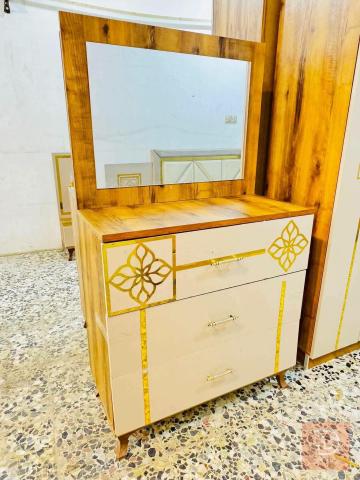 5 قطع أثاث نظيفة مستعمل للبيع في النجف الأشرف