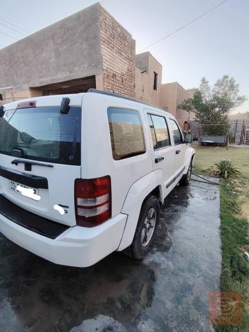 جيب ليبرتي 2008 وارد امريكي للبيع في بغداد
