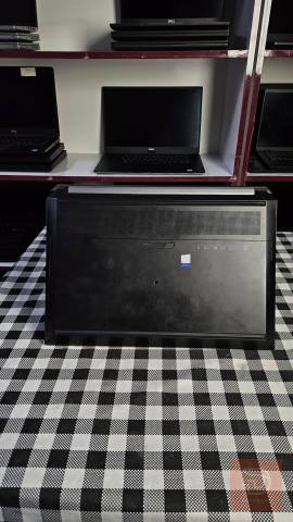 لابتوب HP ZBook 17 G6 معالج i9 للبيع في بغداد