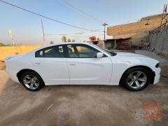 دوج تشارجر SXT كندي لون ابيض 2015 للبيع في كربلاء المقدسة