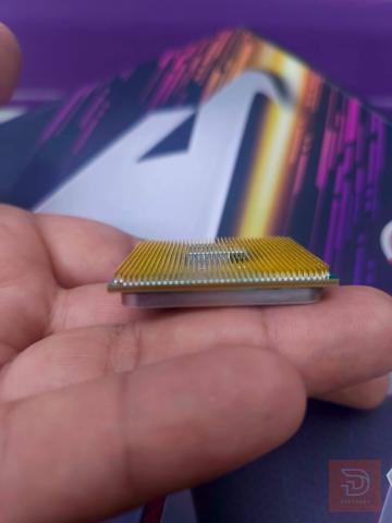 كومبو معالج وماذربورد مستعمل للبيع في بغداد