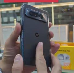 Google Pixel Fold ذاكرة 256 جيجابايت مستعمل للمقايضة في بغداد