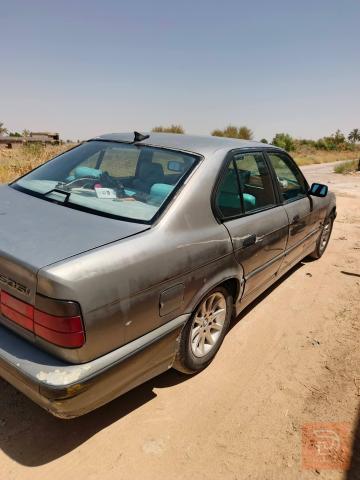 المركبات بي ام دبليو 535 1991 للبيع في بغداد