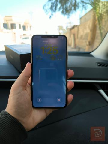 ايفون ١١ برو ماكس نظيف جدا جديد للبيع في النجف الأشرف