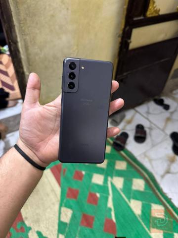 Samsung S21 5G اسود للبيع في بغداد