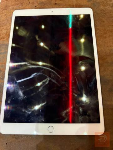 ايباد يدعم magic keyboard و apple pencil 64 غيغا للبيع في بغداد