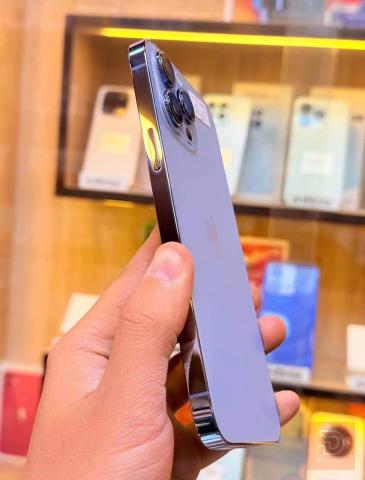 آيفون 13 pro max ذاكرة 512 بحري للبيع في بغداد