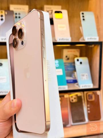 أبل آيفون 16 برو ماكس لون مميز للبيع في بغداد